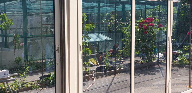 Ilfov, Casa pasiva, Sera, autosustenabiliitate